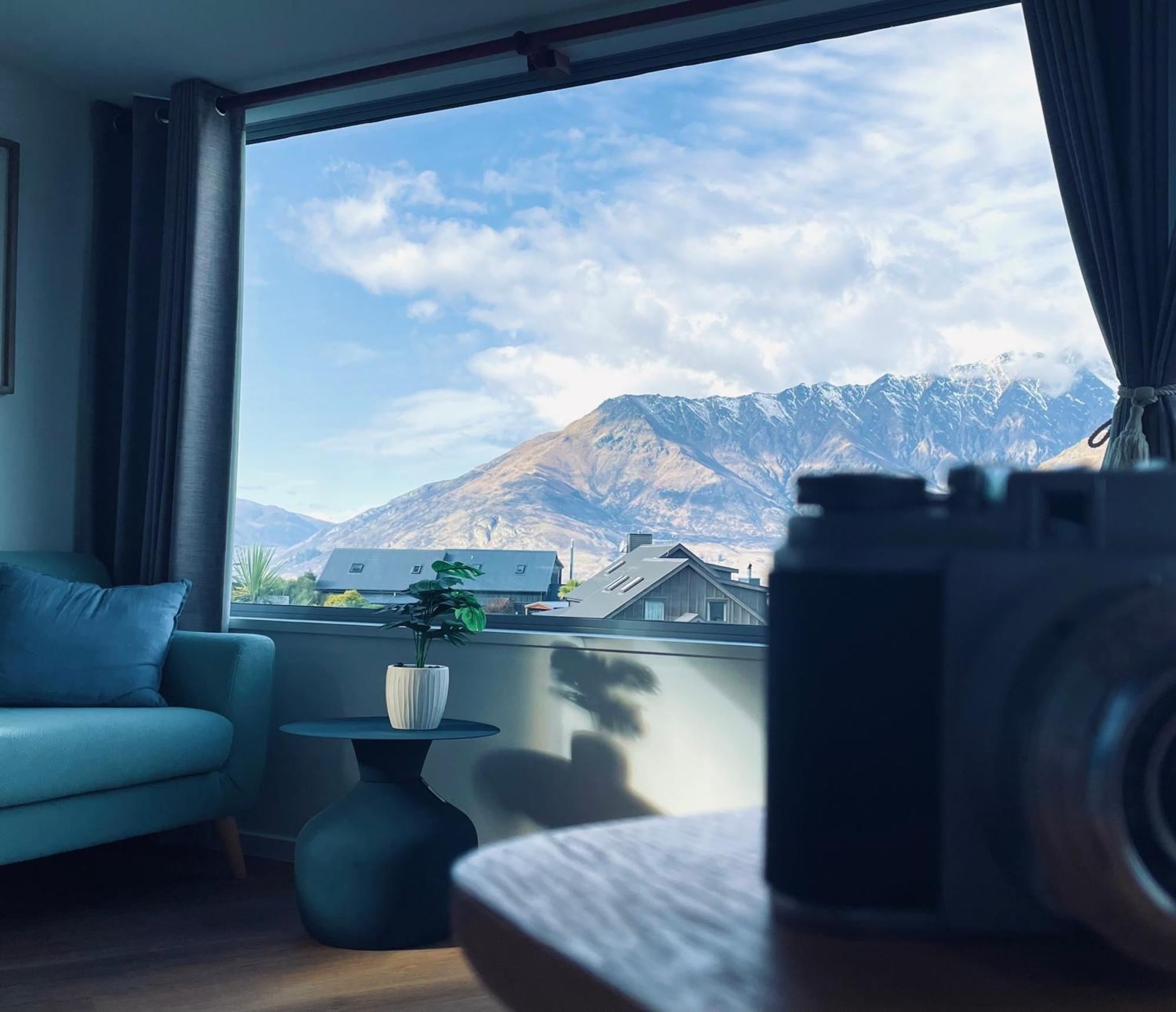Ming'S Lakeside Goldleaf Suites Queenstown Exterior photo