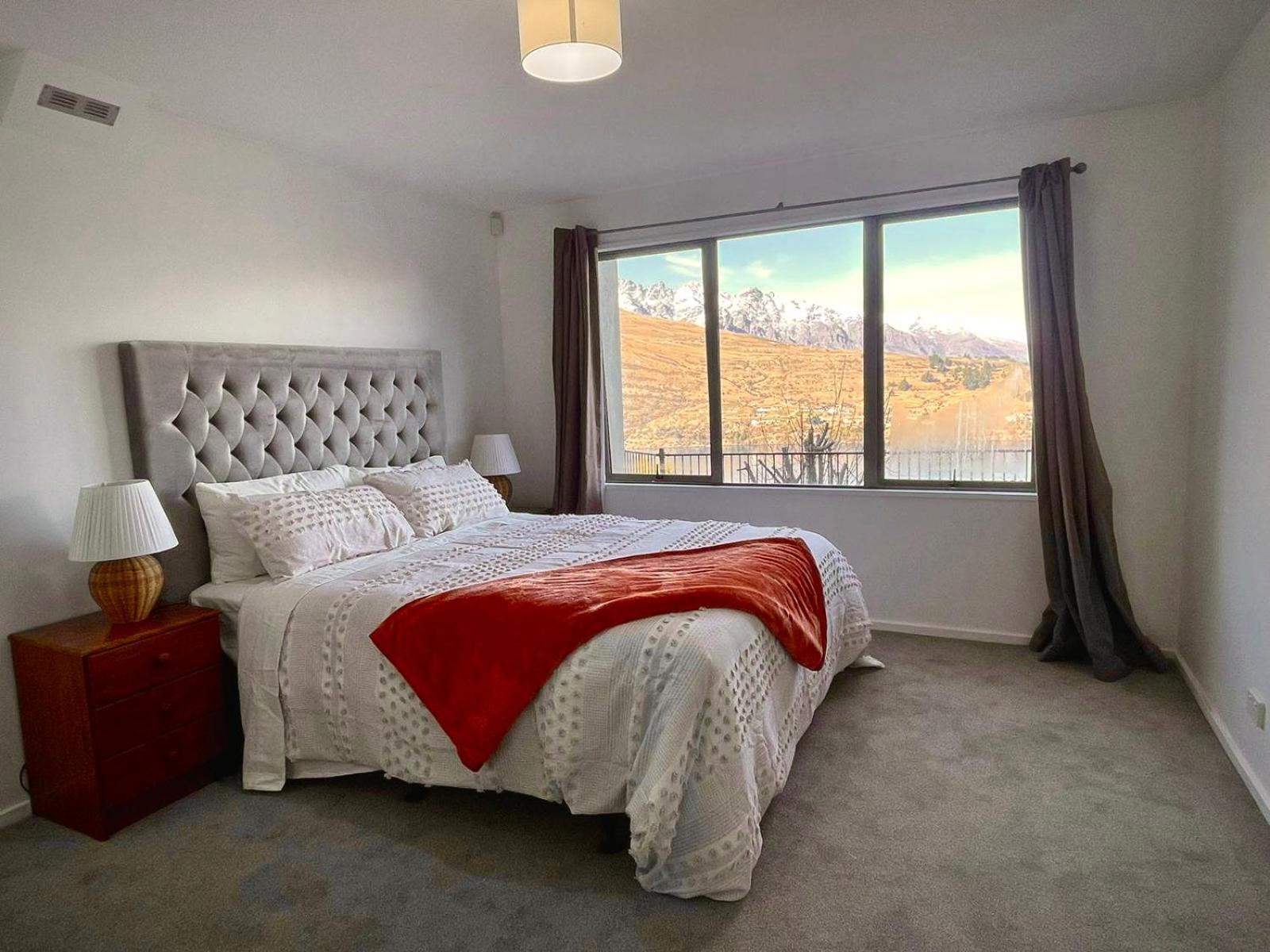Ming'S Lakeside Goldleaf Suites Queenstown Exterior photo